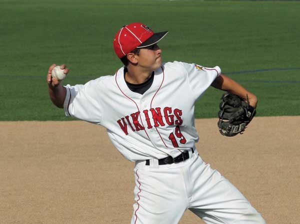 La Jolla High baseball rallies to maintain first place in league