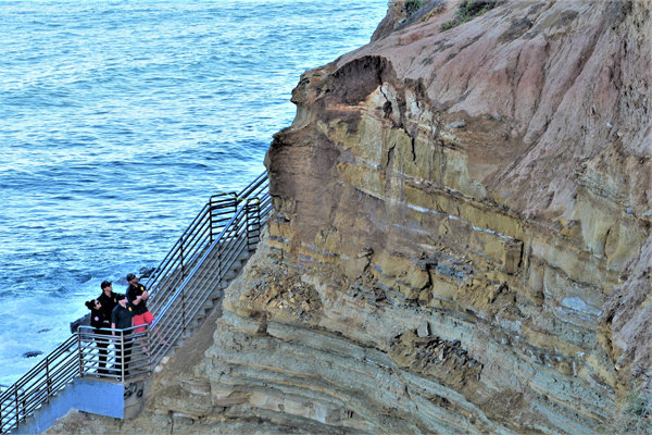 Cliff collapse at Sunset Cliffs near Ladera Street stairs