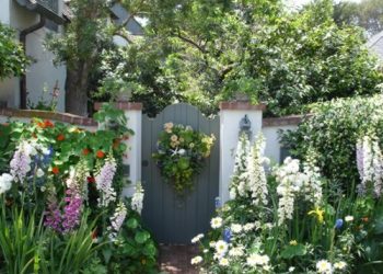 The music, the moguls and the Silver screen