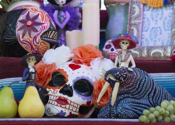 Tim Flannery to play at Athenaeum’s ‘Acoustic Evenings’ and other upcoming La Jolla shows