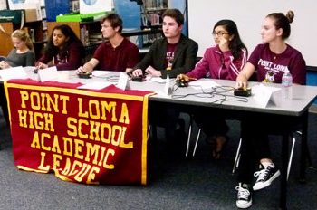 SeaWorld drops lawsuit on animal welfare efforts