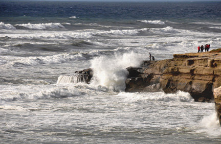 Dangerous rip currents, high surf expected