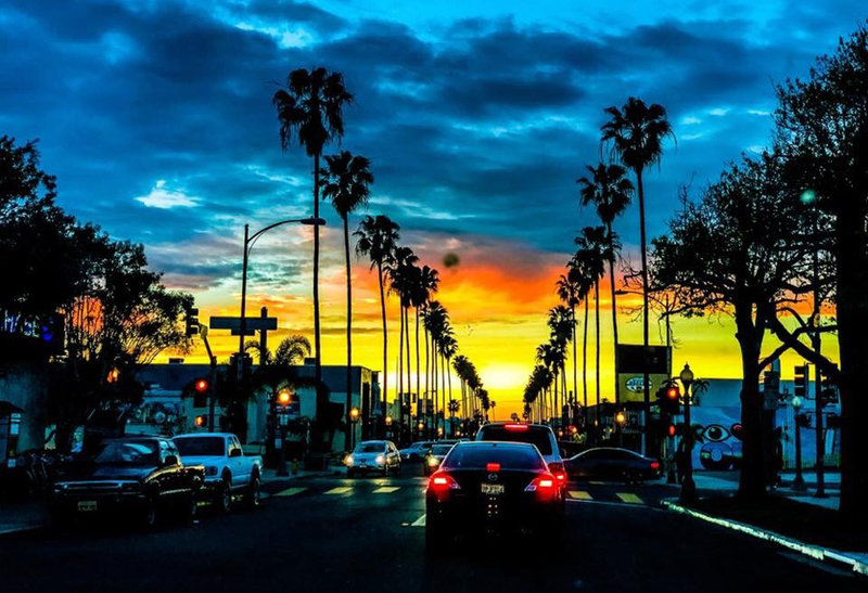 Young photographer captures amazing Ocean Beach sunset