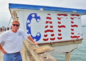 New sign for cafe on Ocean Beach Pier