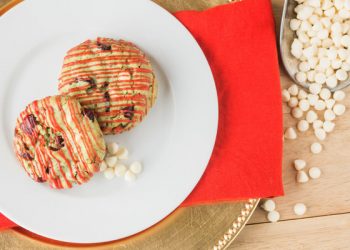 Ocean Beach Christmas tree hits the beach, ready for memories