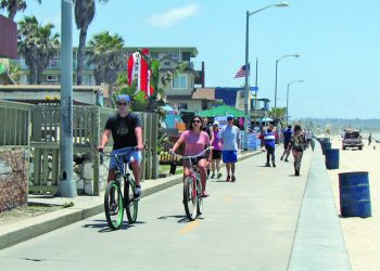 Earl Thomas finds his spirit at Winston’s