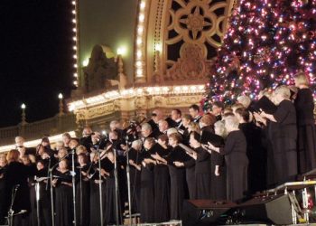 Bloodmobile in Ocean Beach on Aug. 31