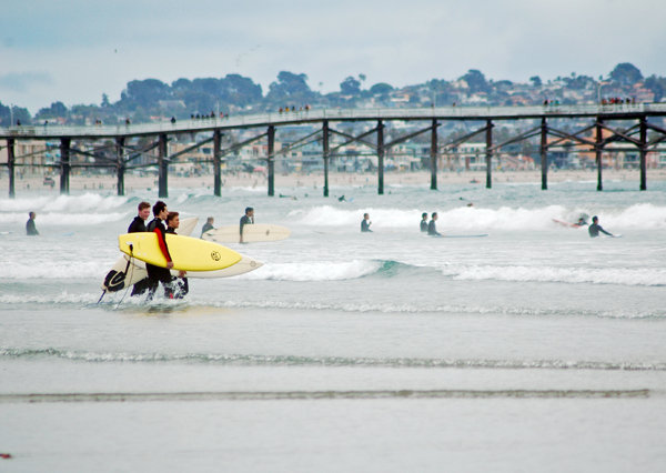 High surf and thunderstorms expected this weekend