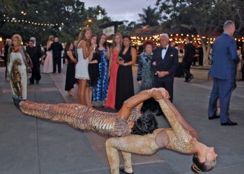 Man suffers life-threatening injury after fall from La Jolla cliff