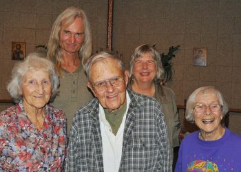 Ocean Beach Holiday Parade celebrates California Dreamin’ in the Season of Love