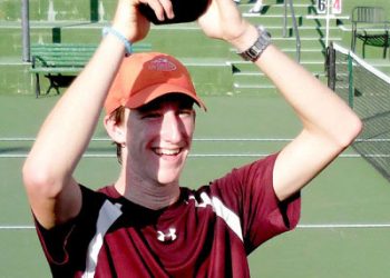 Padres name Pat Murphy interim manager