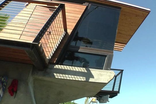 New La Jolla Cove lifeguard tower said to contain safety hazard