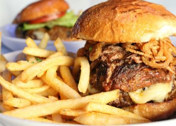 Family owned grocery opens in Point Loma